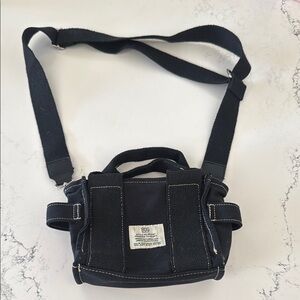 EOS Black Belt Bag Compact and Functional